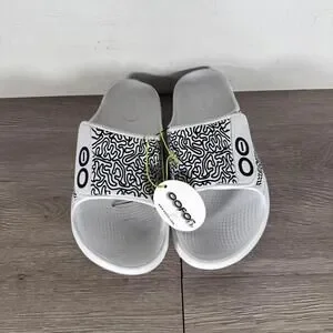 OOFOS Ooahh Sport Flex Slide Sandals White Black Labyrinth M 10 W 12 EU 43 OOFOS | Shoes | Oofos Ooahh Sport Flex Slide Sandals White  main image 2
